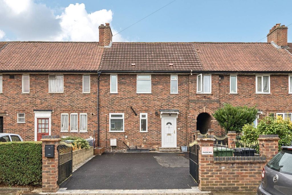Property photo 2 of 11