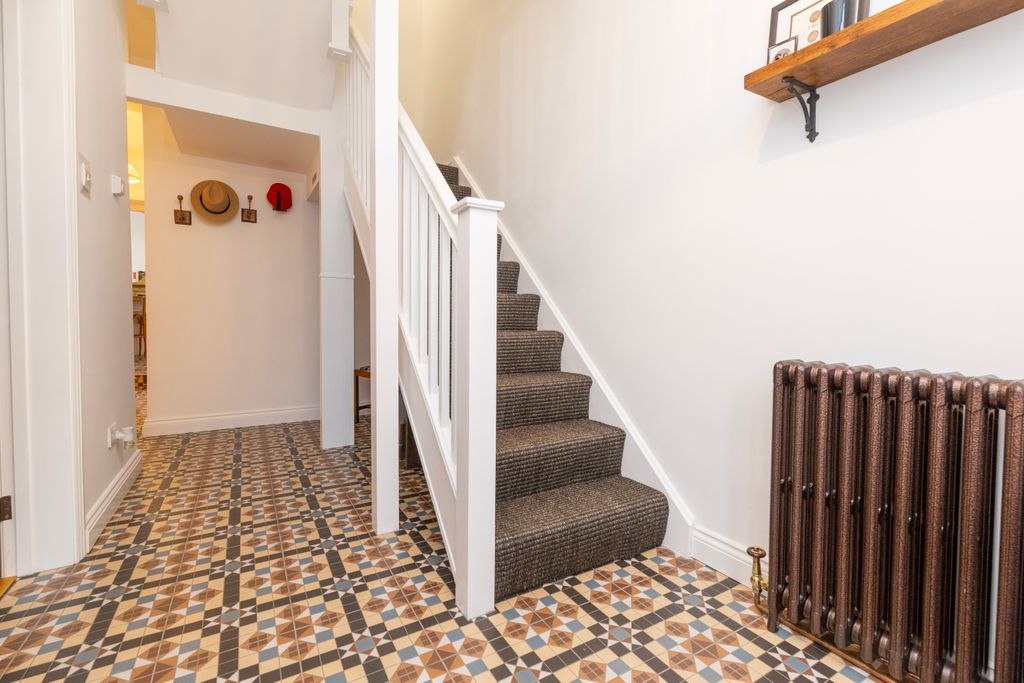 Property photo 2 of 24 Hallway