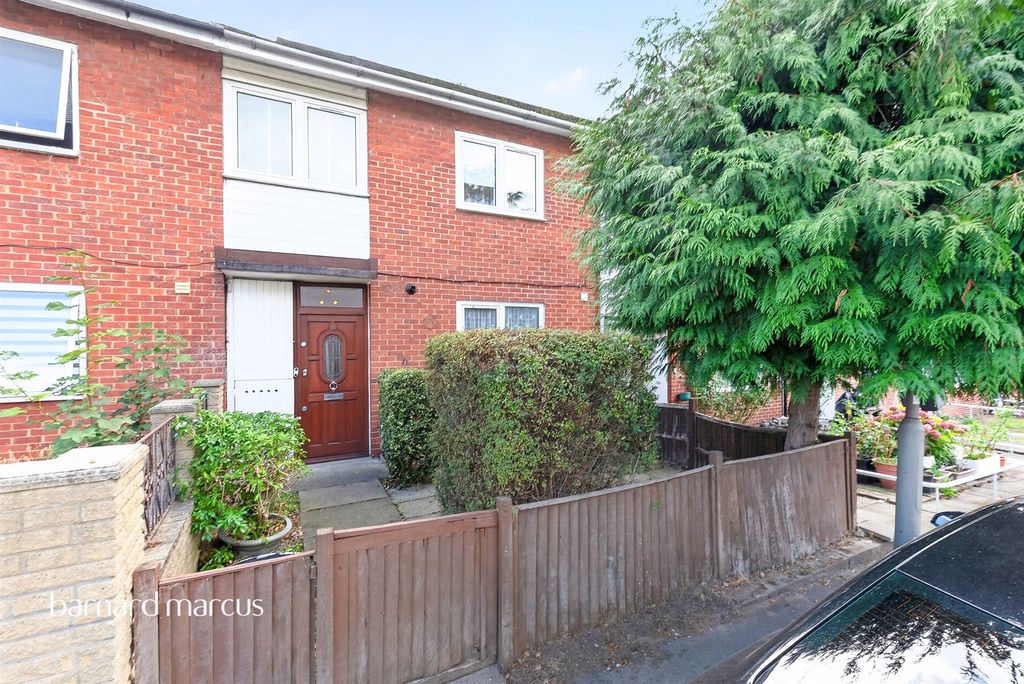 Property photo 1 of 11