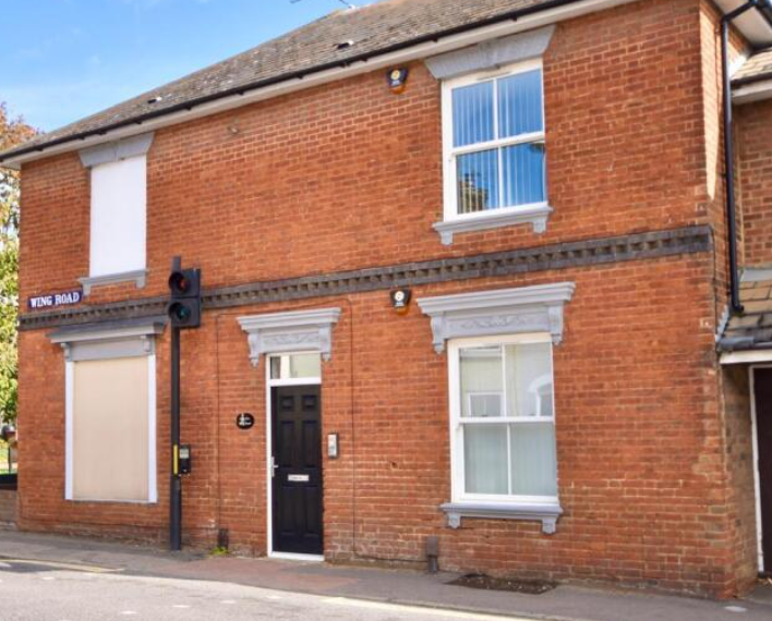 Property photo 3 of 23