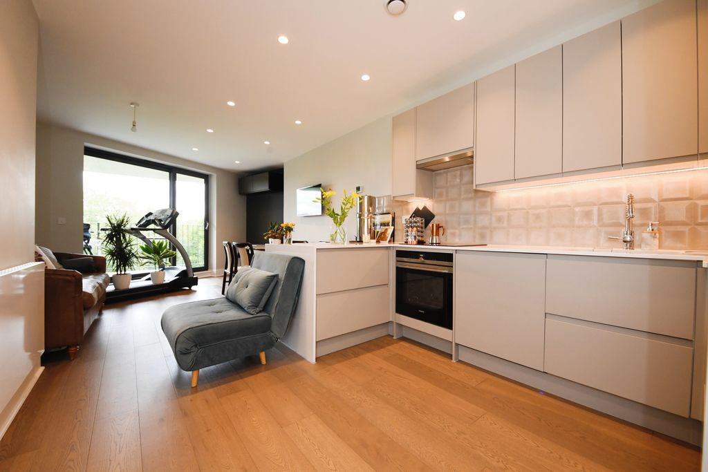Property photo 1 of 14 Open Plan Living