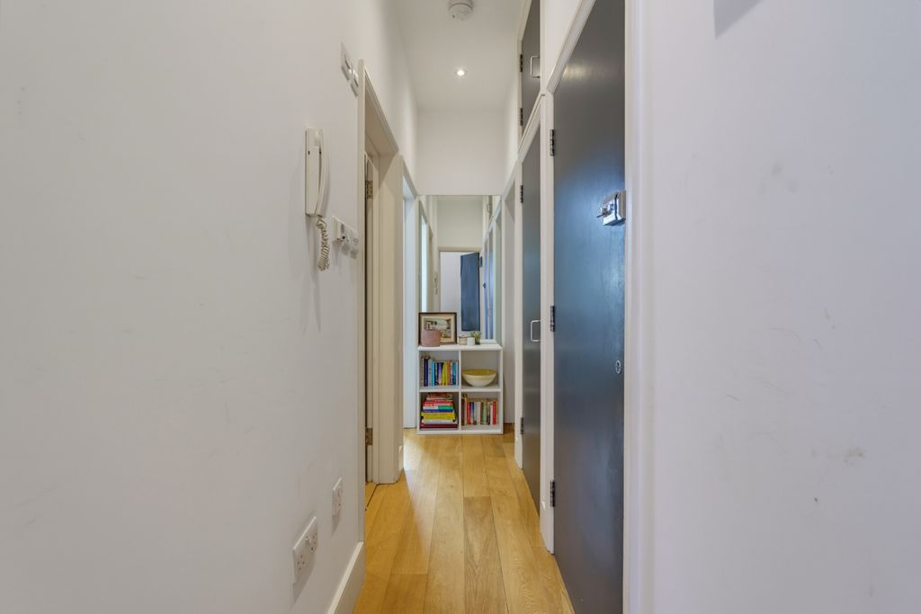 Property photo 3 of 16 Photo 2