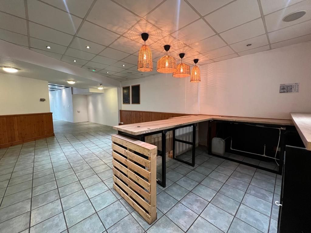 Property photo 3 of 12 Photo 6