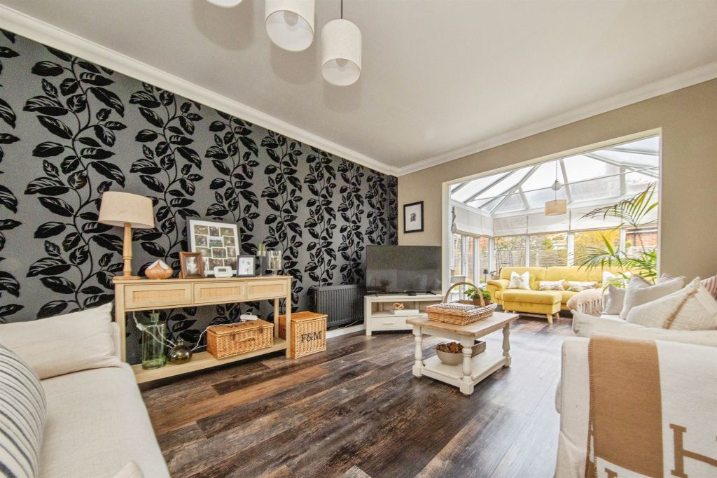 Property photo 3 of 23