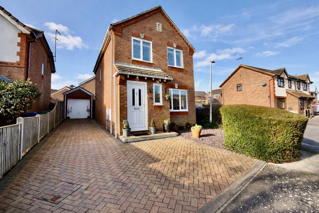 Property photo 1 of 11