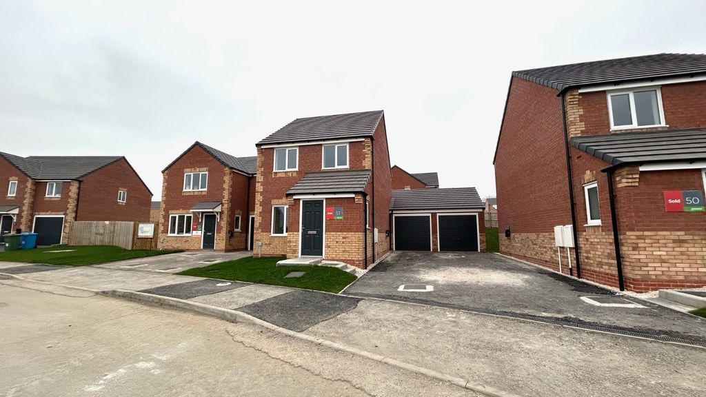 Property photo 3 of 11 Picture No. 02