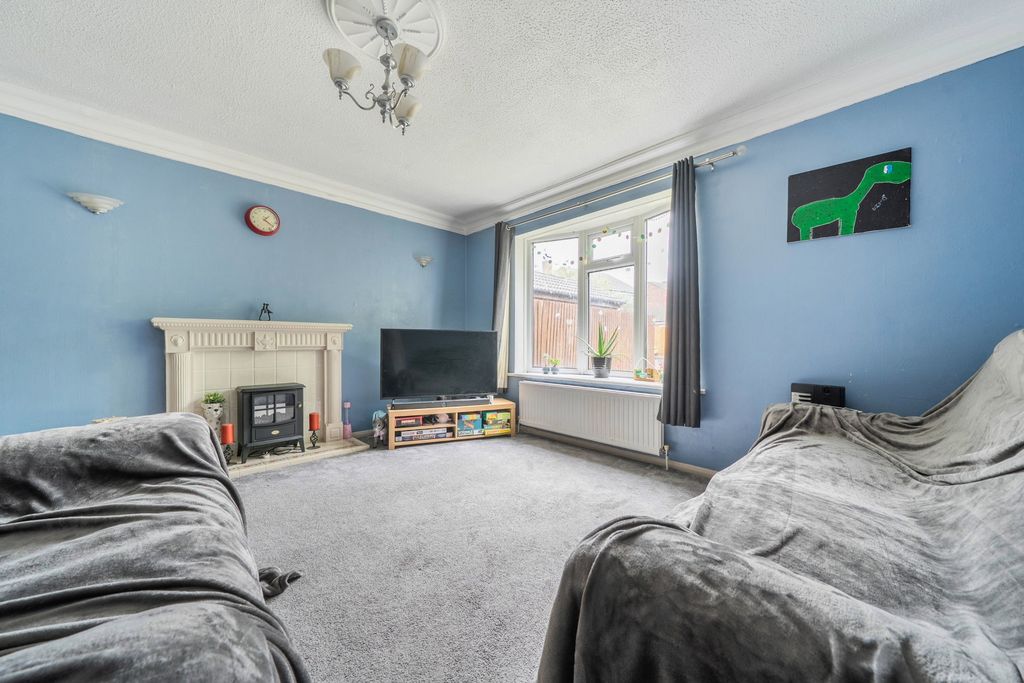 Property photo 2 of 14