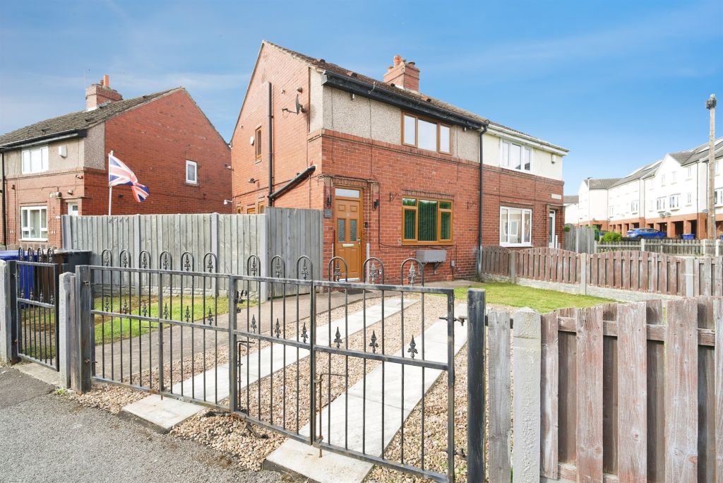 Property photo 1 of 17