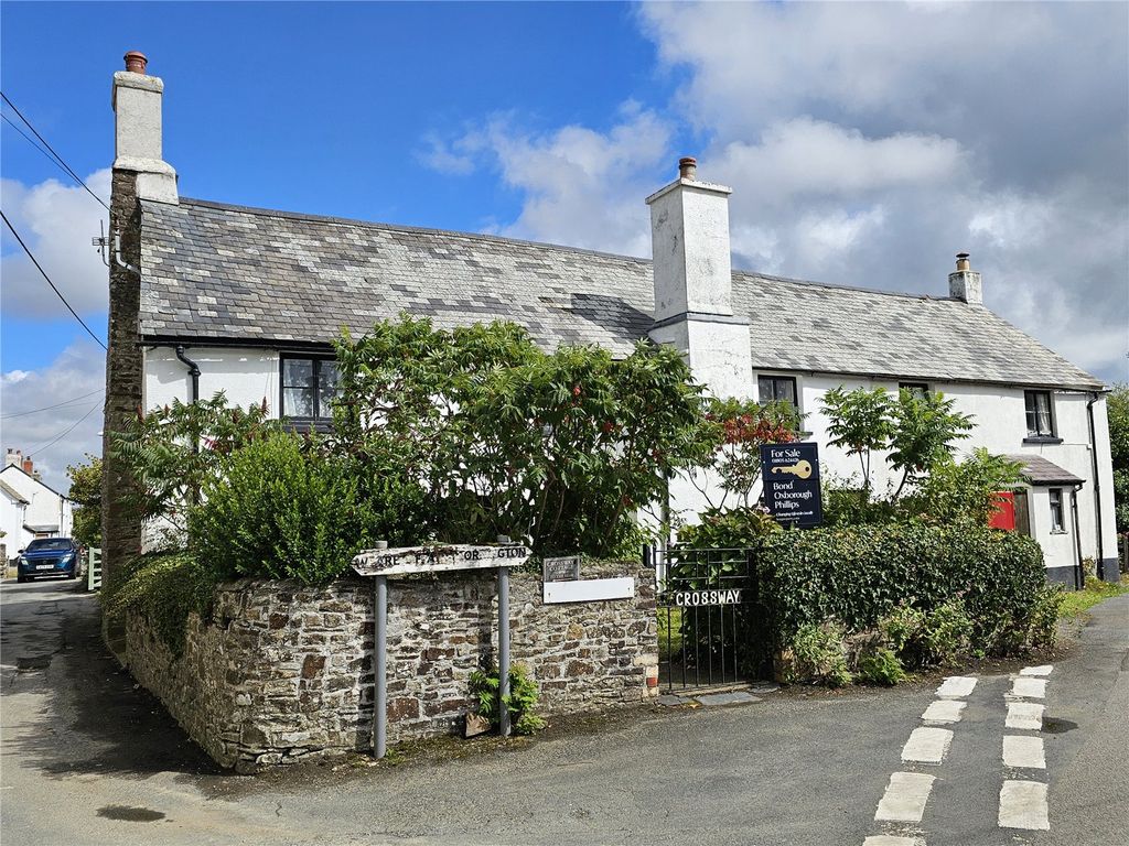 Property photo 1 of 18 Front