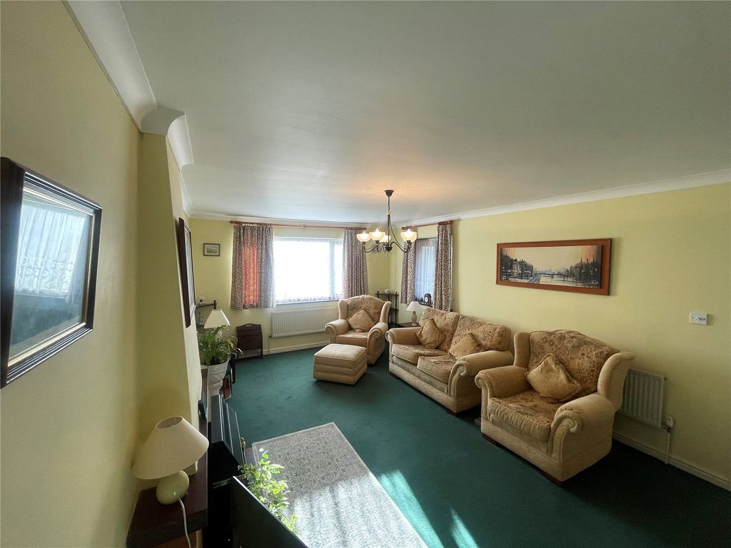 Property photo 3 of 15 Picture No. 14