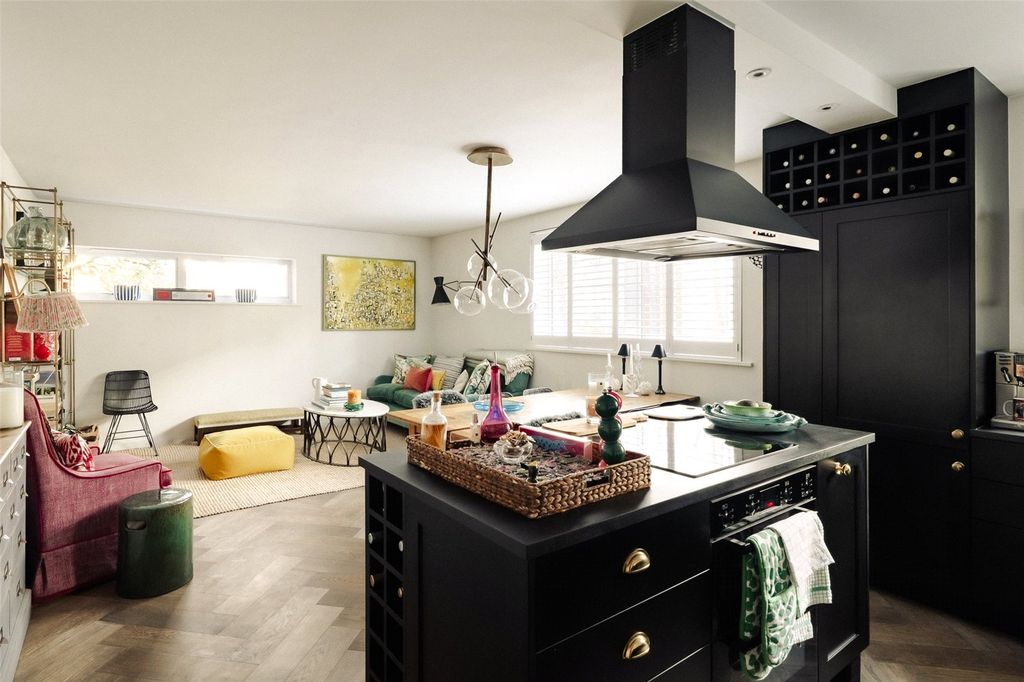 Property photo 1 of 8 Reception Room