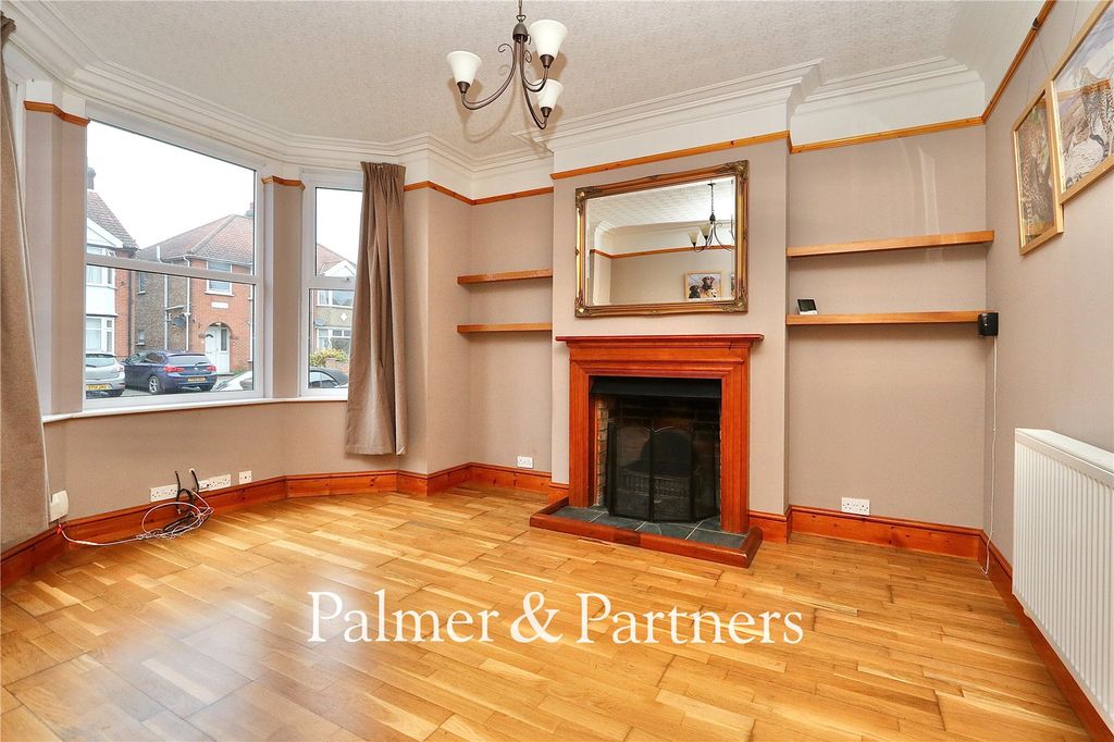 Property photo 2 of 27 Picture No. 02