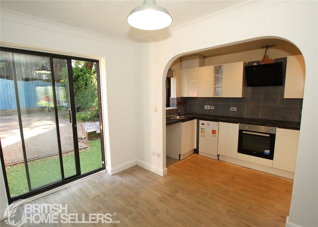 Property photo 2 of 16 Picture No. 07