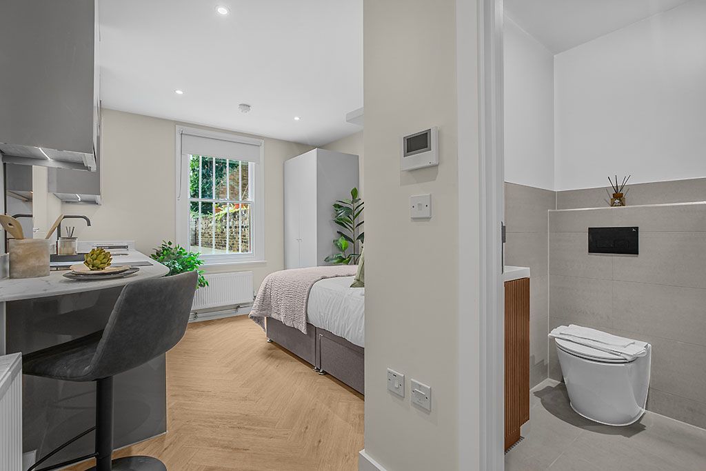 Property photo 2 of 11