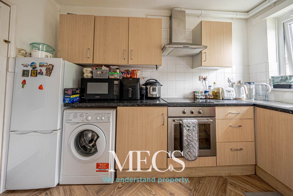 Property photo 3 of 8 3235064
