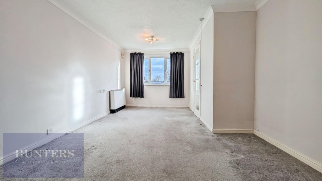 Property photo 2 of 9 B4376843-1000038197.Jpg