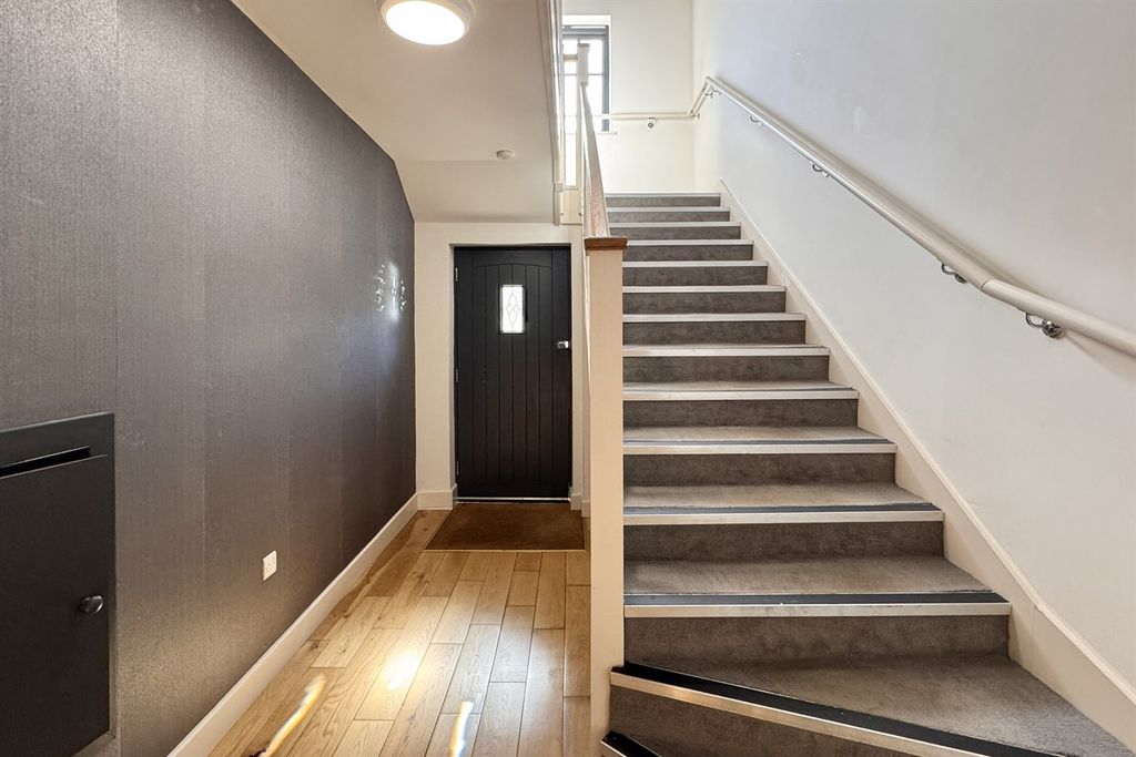 Additional image 17 of 2 bed flat for saleSamuel Wood Close, Glossop SK13