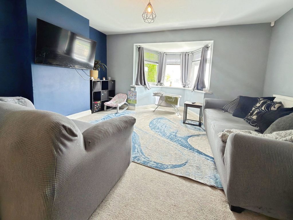 Property photo 3 of 22