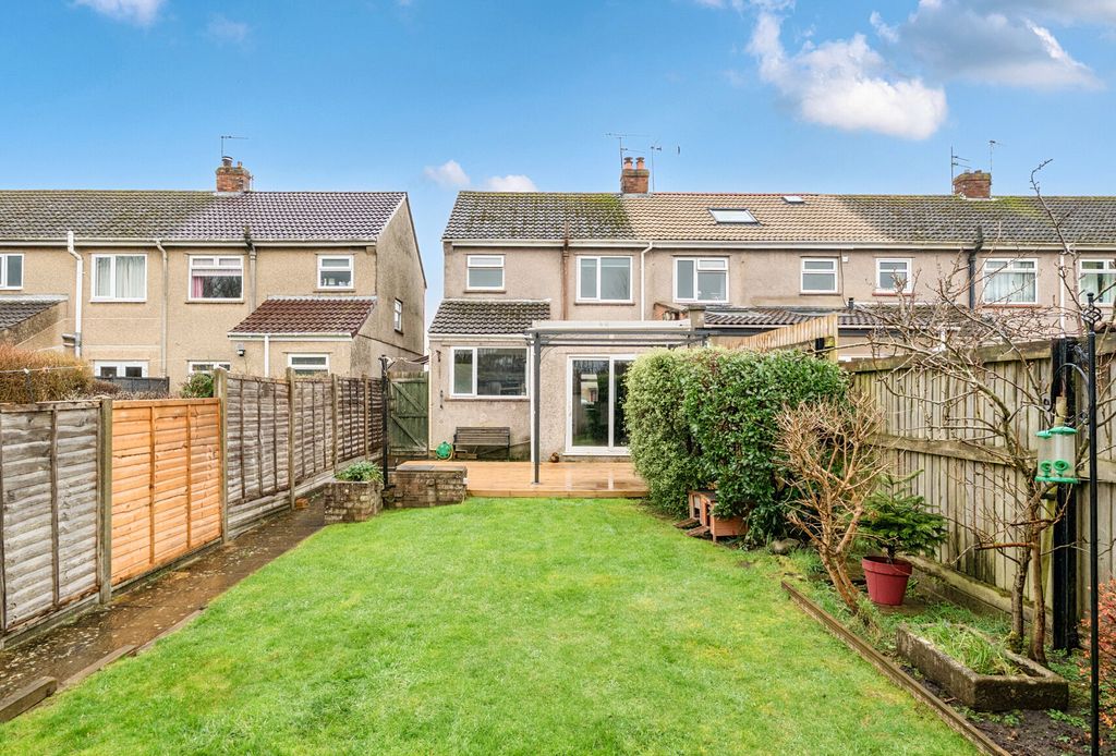 Property photo 3 of 21 1417726-21-69A1Fc...