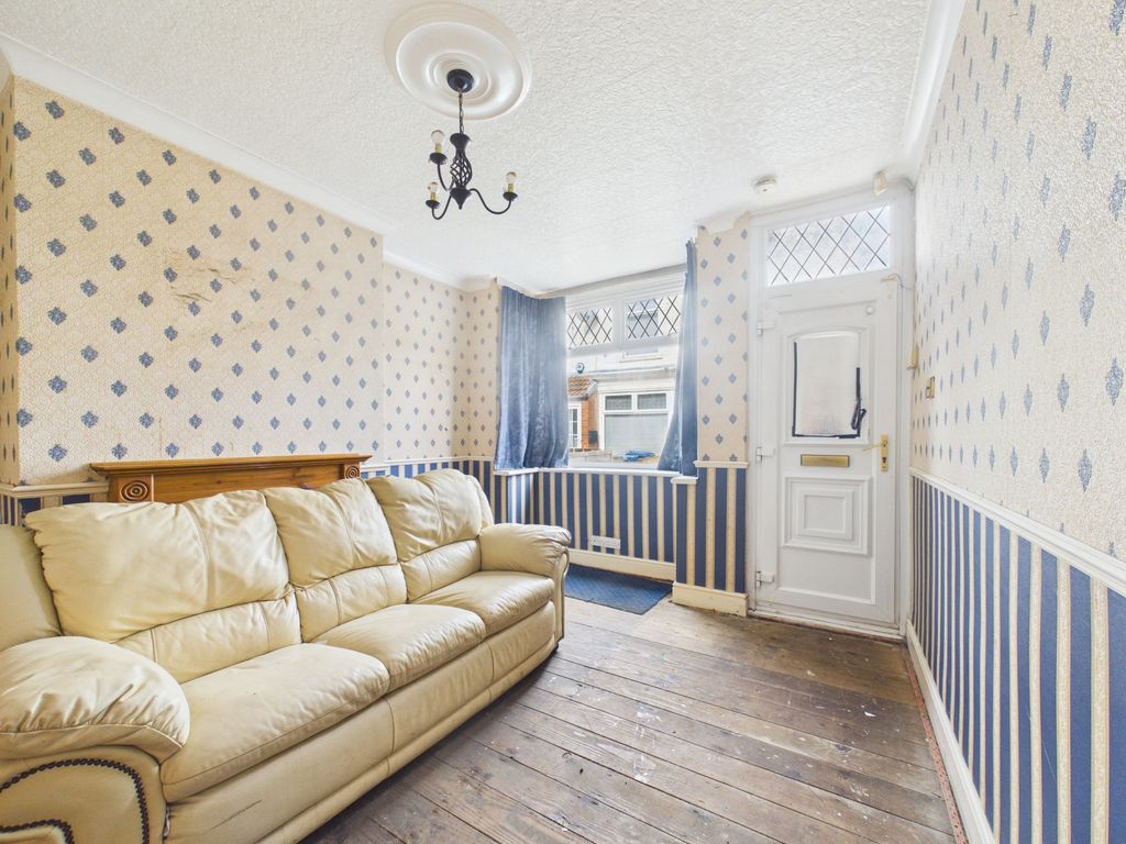 Property photo 3 of 7