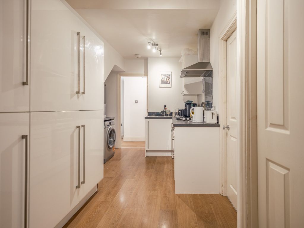 Property photo 3 of 8 5701373