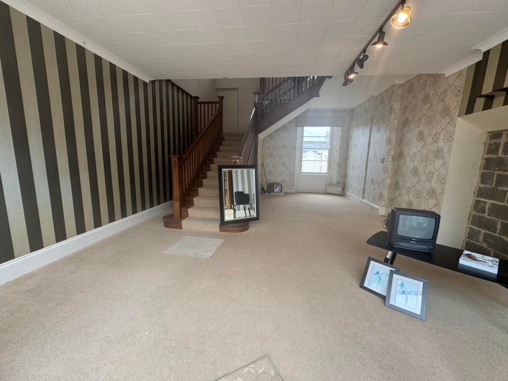 Property photo 2 of 5 Ground Floor