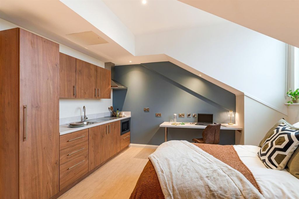 Additional image 5 of Studio to rentElmwood Avenue, Belfast BT9