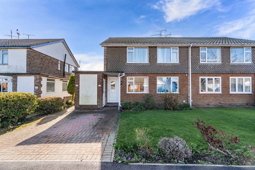 Property photo 1 of 12