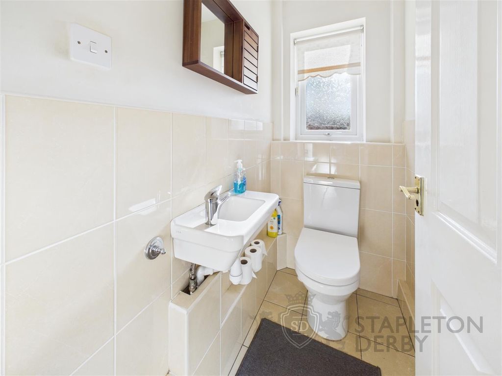 Property photo 3 of 19 Cam04709G0-Pr0276-Still006.Jpg