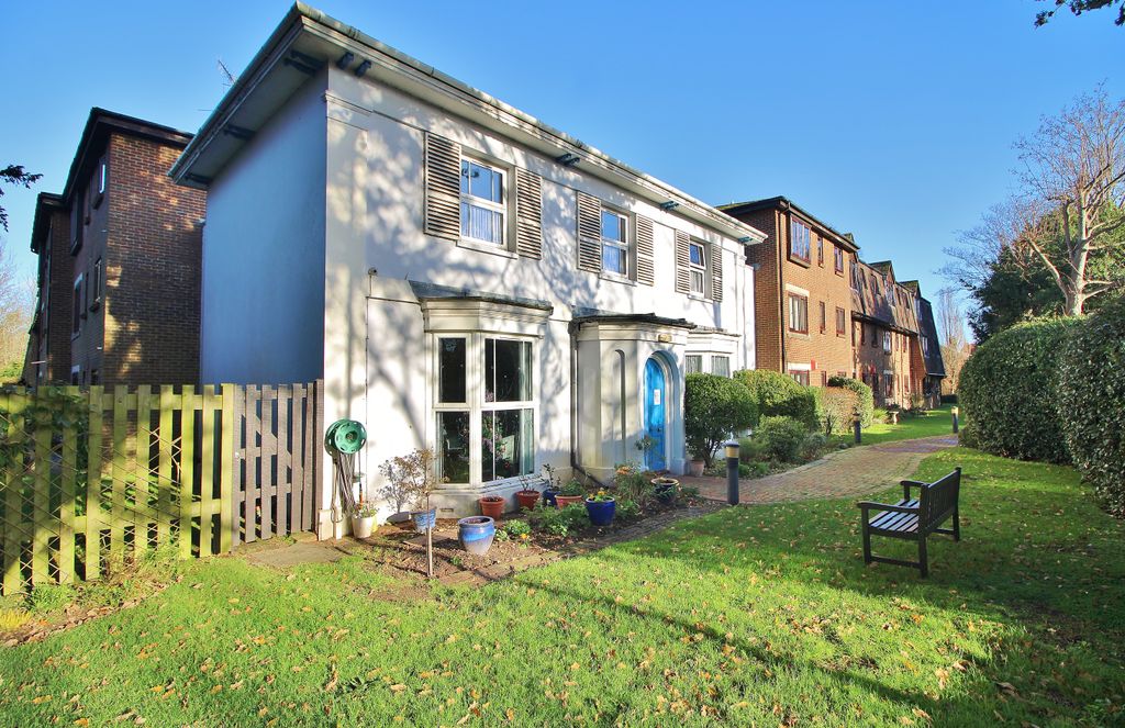 Property photo 1 of 16