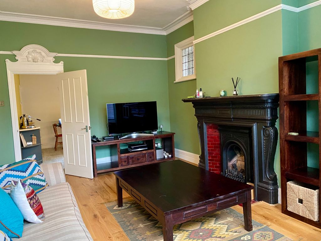 Property photo 2 of 12