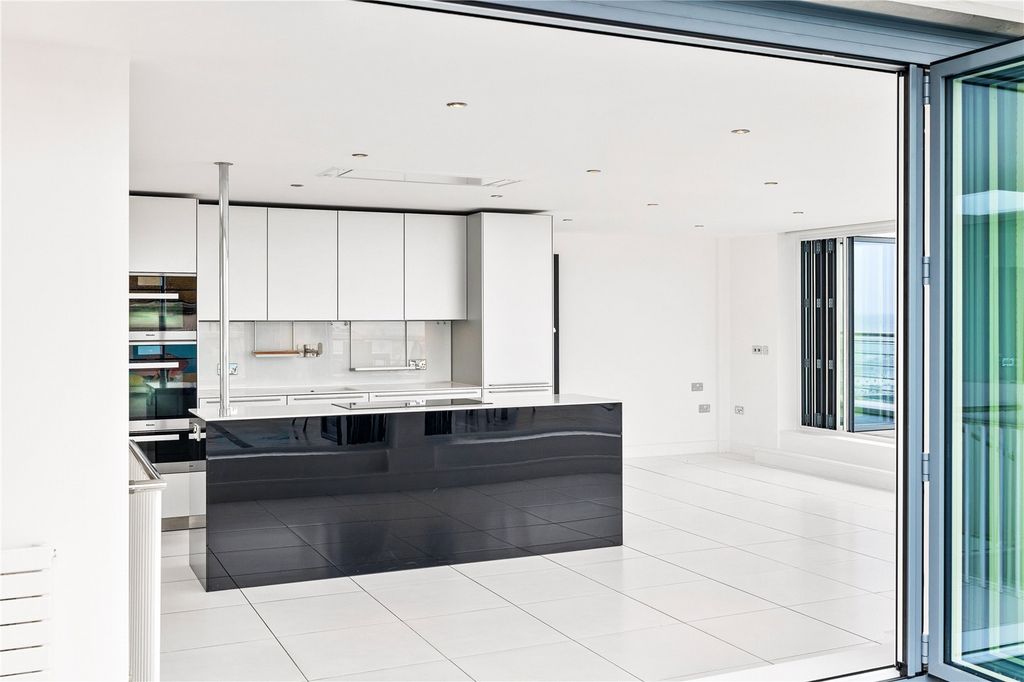 Additional image 13 of 3 bed flat to rentMarine Parade, Brighton, East Sussex BN2