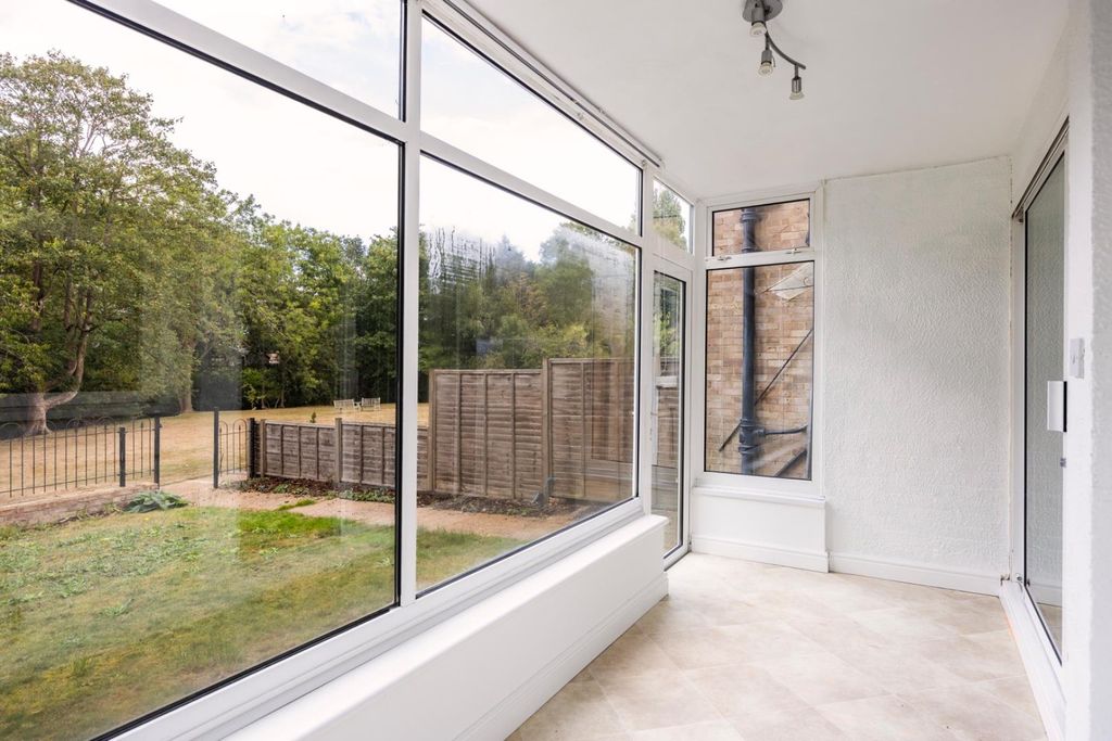 Property photo 3 of 10 Cranebrook 24 (19 Of 21).Jpg