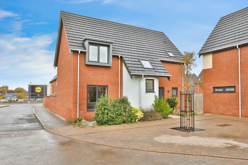 Property photo 1 of 16 Photo