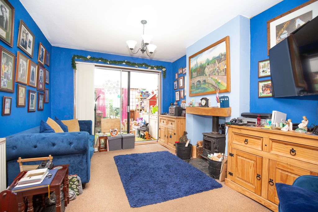 Property photo 2 of 17 Mw-5825