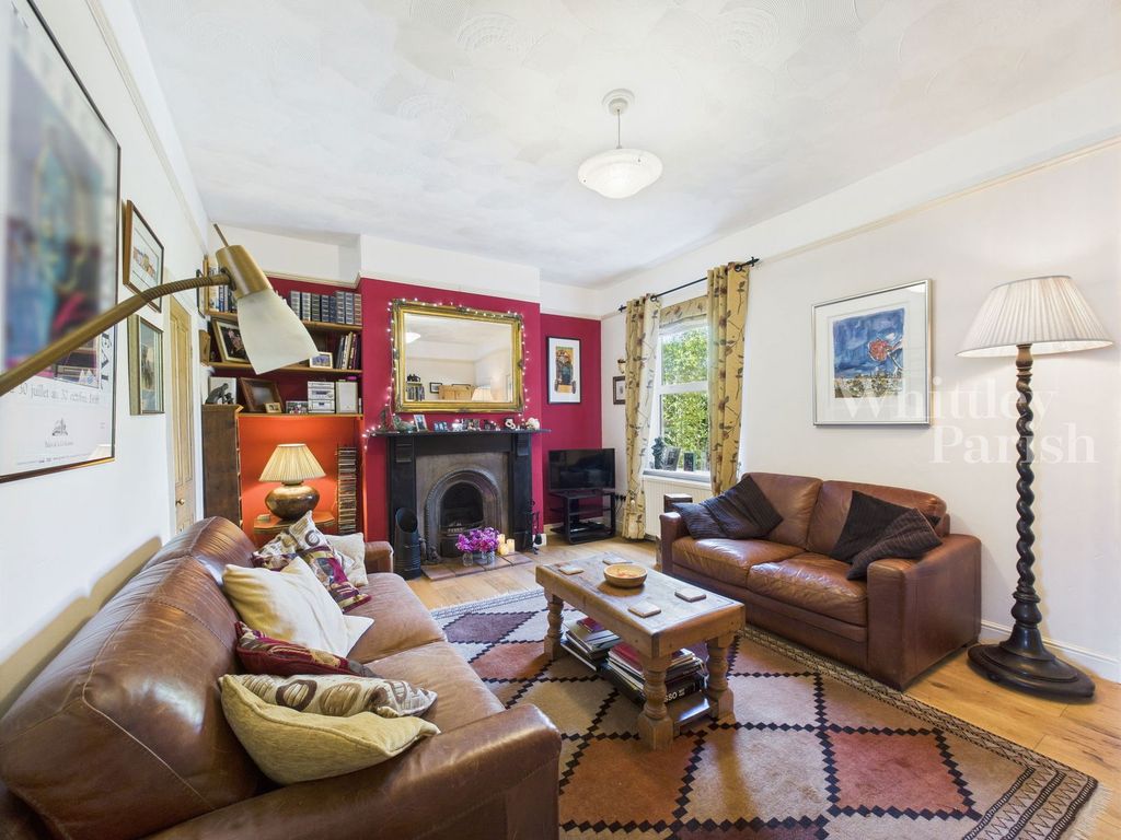 Property photo 2 of 16