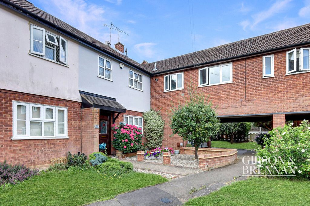 Property photo 2 of 9