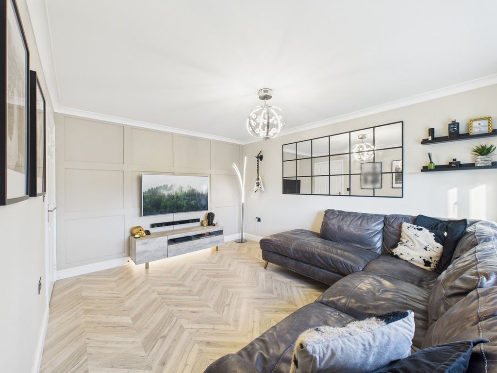 Property photo 2 of 23