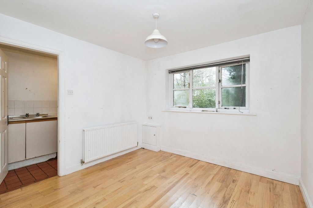 Property photo 2 of 17 Photography