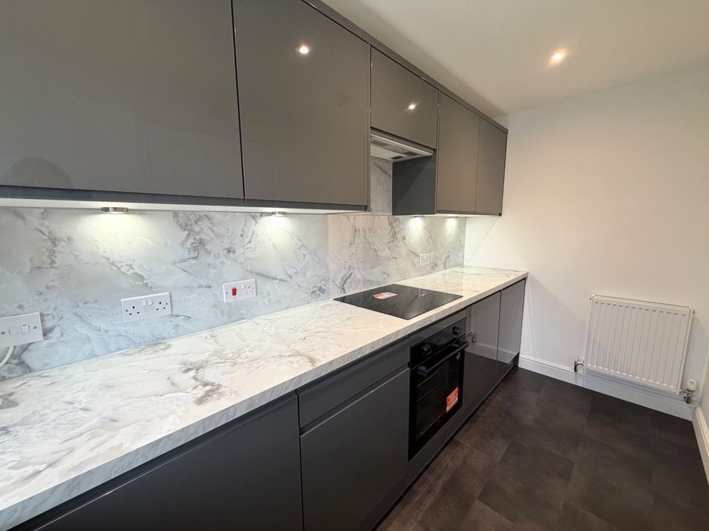 Property photo 3 of 7 4891742