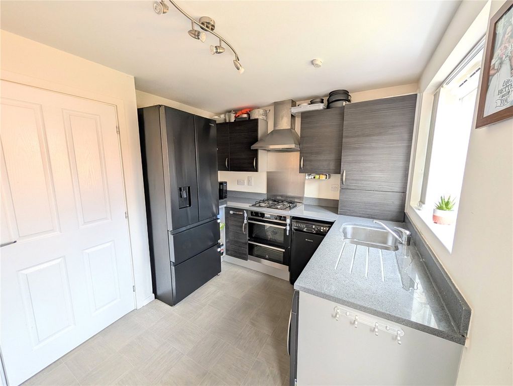 Property photo 3 of 15 Picture No. 26