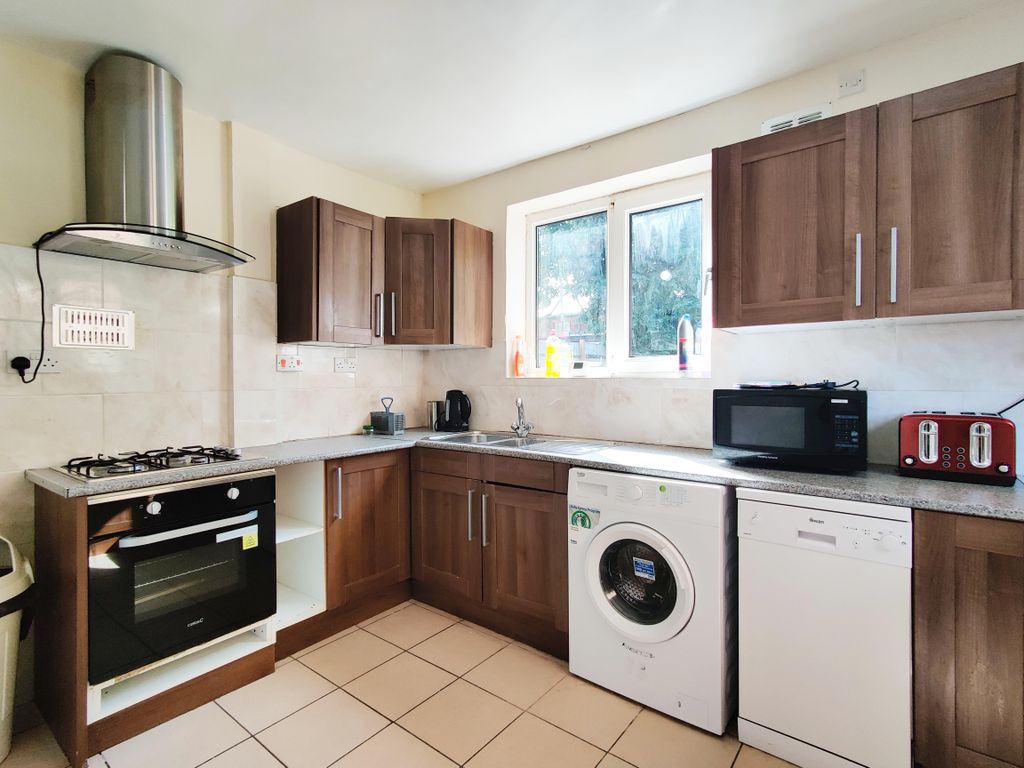 Property photo 3 of 14 Image