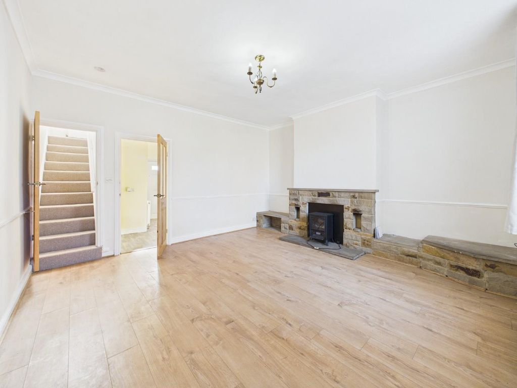 Property photo 3 of 12 Cam04899G0-Pr0317-Still008.Jpg