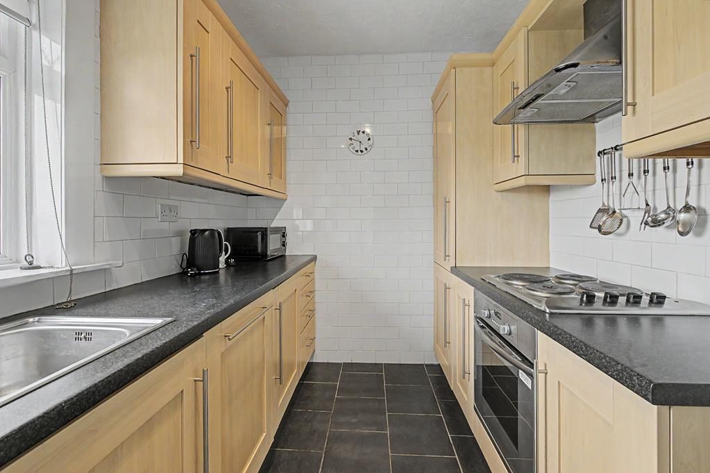 Property photo 3 of 20 Cup1473Pem Kitchen.Jpg