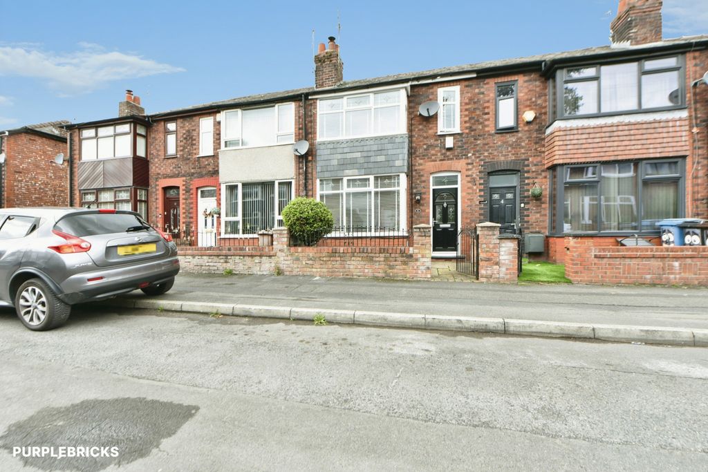 Property photo 1 of 20 Front