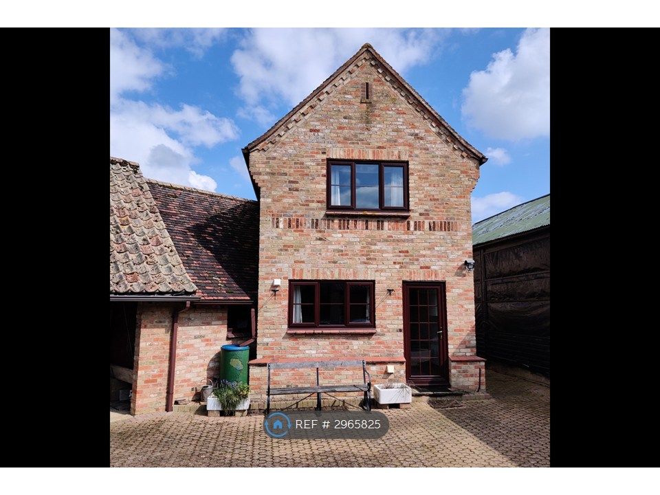 Property photo 2 of 16 Rear Aspect
