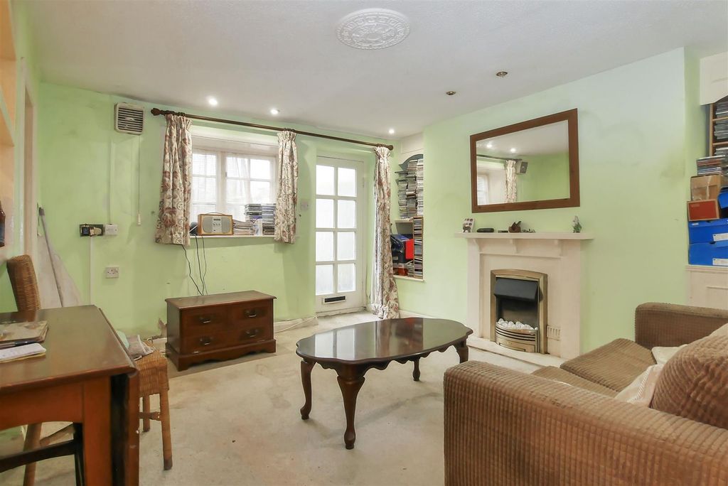 Property photo 2 of 11 P1090116_1.Jpg