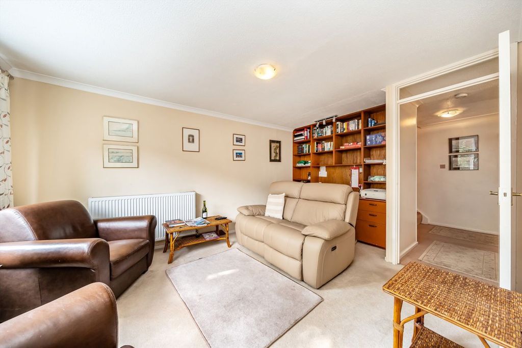 Property photo 2 of 7