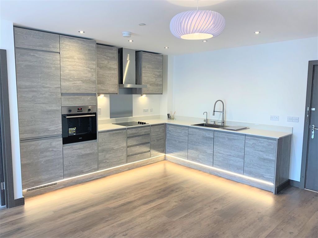 Property photo 2 of 8 Image