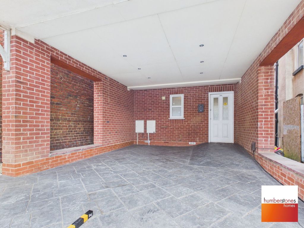 Property photo 3 of 20